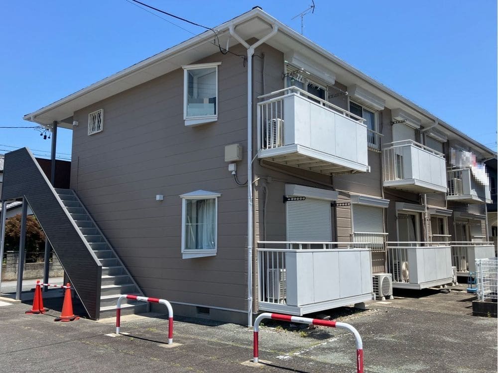 津市の外壁塗装、屋根工事をリペイント匠が施工した写真